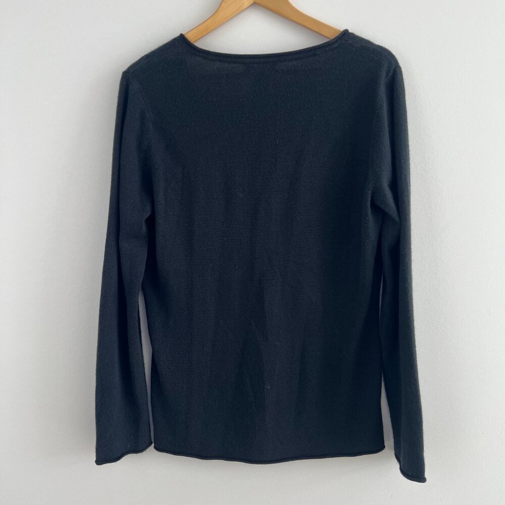 New York & Company Black V Neck‎ Sweater Womens L Minimalist Workwear Classic - Picture 7 of 8